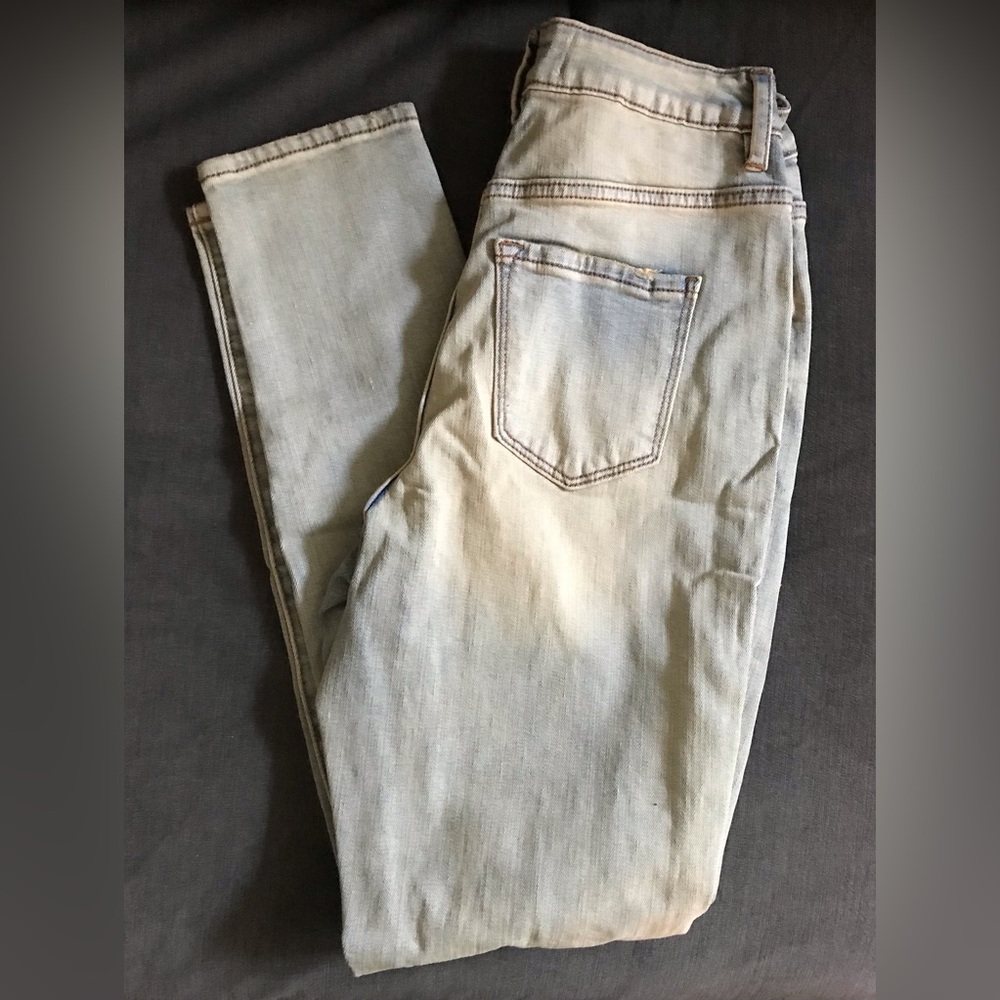 Jeans - Picture 2 of 4